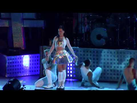 Hình ảnh trong video Katy Perry Live@Hollywood Bowl 10/23/13