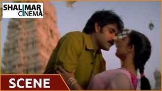 Azad Movie || Nargarjuna & Soundarya Romantic Scene