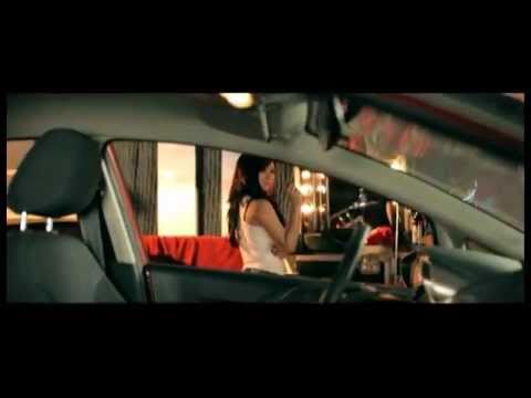 Iklan Ford Fiesta Tampilkan Gadis Seksi Nyaris Bugil - YouTube