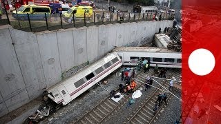 España sufre el peor accidente de tren en 40 años