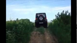 Jeep Wrangler на бездорожье 2