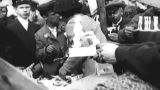 Москва, 1918 год, праздник на Девичьем поле, это в Хамовниках … Кинохроника