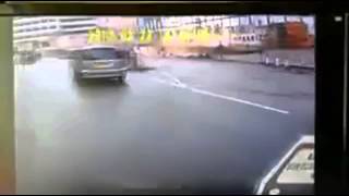 香港道路意外 2013 - Hong Kong Car Crash 2013　#1