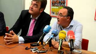 Rueda de prensa de la directiva rojilla. Tramitado el SAD a las 23.57 horas.