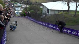 Baldwin St Jaffa Race | Cadbury Chocolate Carnival