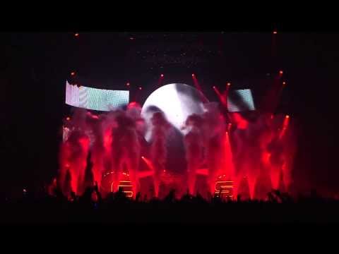 Chase & Status - 'Machine Gun' Feat Pusha T Live from London's O2 Arena