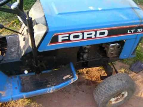 Ford 100 riding lawn mower