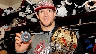 Phoenix Coyotes goaltender Mike Smith scores a goal