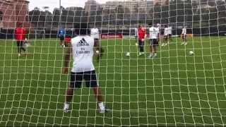 Casillas le marca un penalti a Marcelo / Casillas scores a penalty against Marcelo