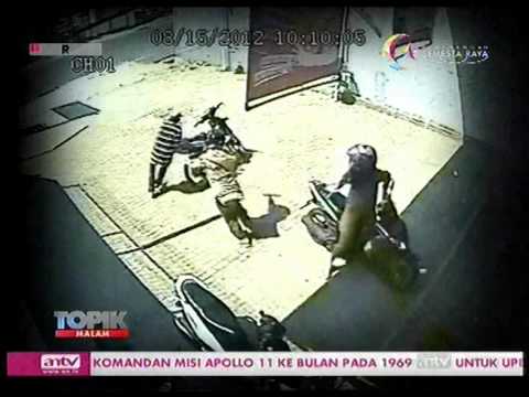 Jambret di hajar Ibu Guru