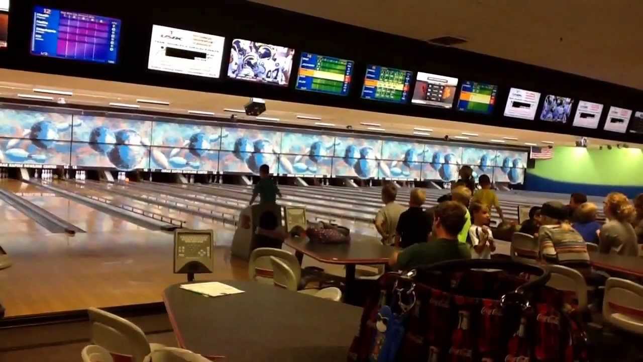 CRBC Cedar Rapids Bowling Center Blairs Ferry Rd NE Animation Bowling