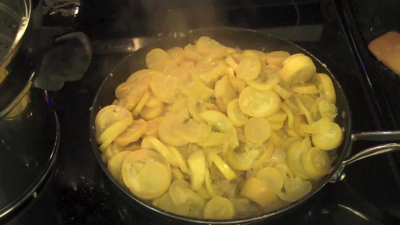 Fried Squash N' Onions * Southern Style - YouTube