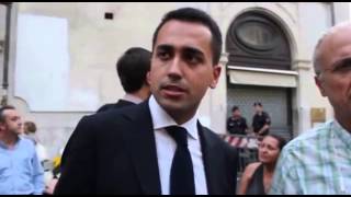 Luigi Di Maio, spiega l'incontro coi desperados operatori per la raccolta rifiuti