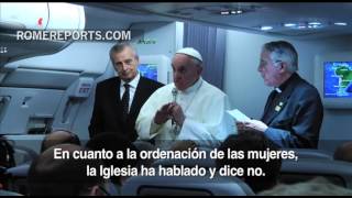 Apoteósica rueda de prensa del Papa: Francisco cambia la cultura para cambiar el Vaticano