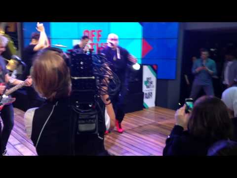 Fat Joe performs Lean Back at Fan Cave