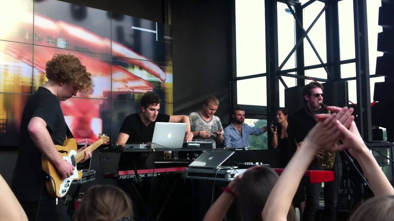 NICOLAS JAAR - MI MUJER /live/ @ TECHNO GIPSY [MOSCOW] 29.07.12 ...