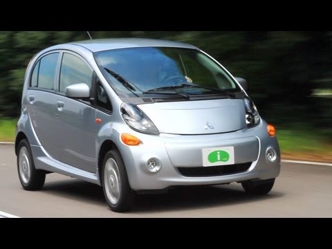 Mitsubishi i Electric Car Video Review - Kelley Blue Book