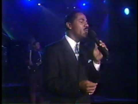 Keith Washington - Kissing You (LIVE!) - YouTube