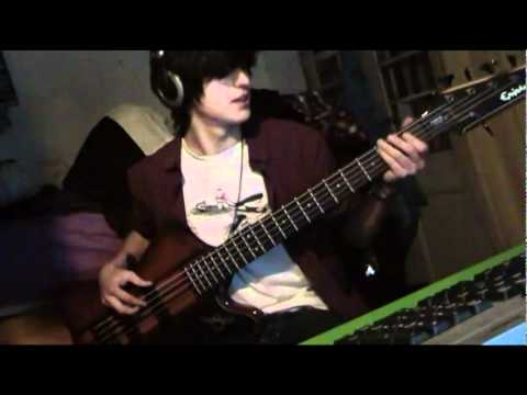 Maximum the hormone - Buiikikaesu! (Bass cover) - YouTube