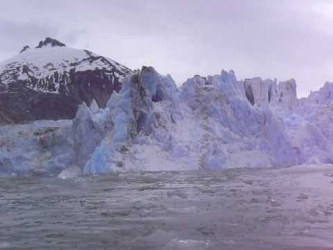 Iceberg tsunami