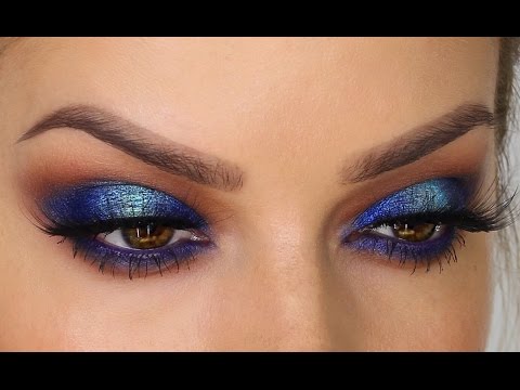 Вечерний макияж: синий смоки-айс