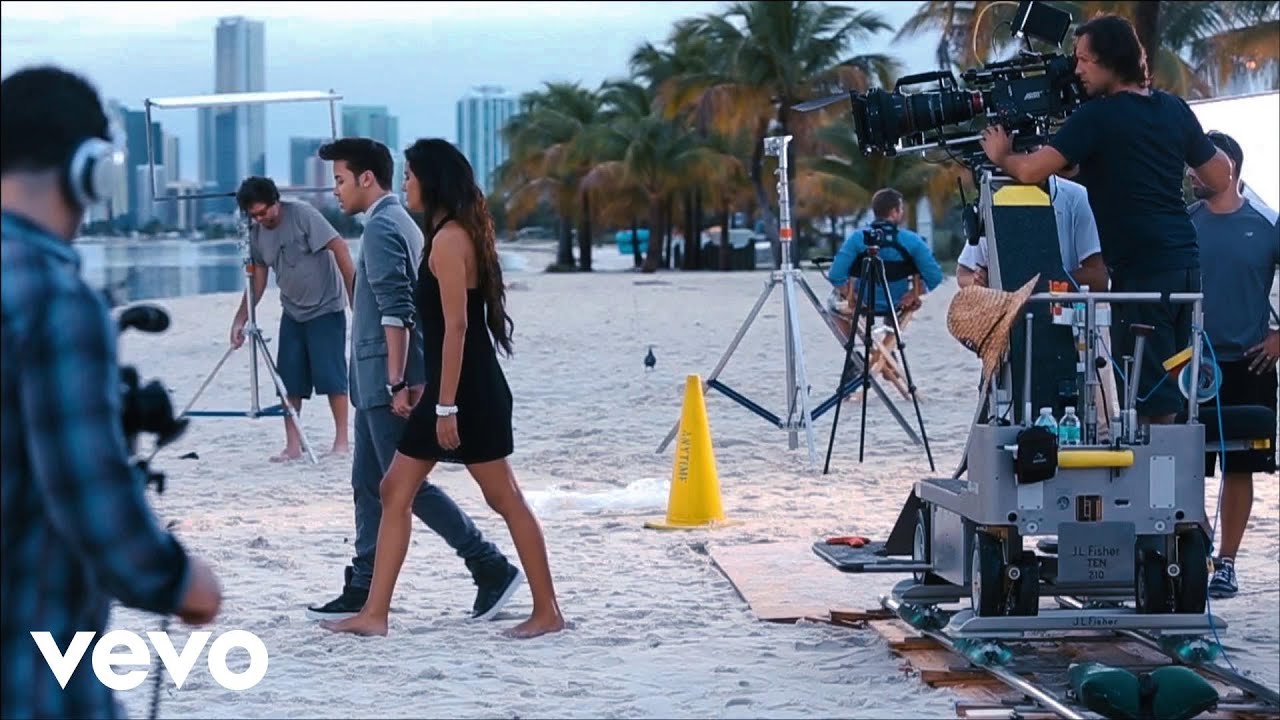 Prince Royce - Darte Un Beso -- Behind The Scenes (Part 2 ...