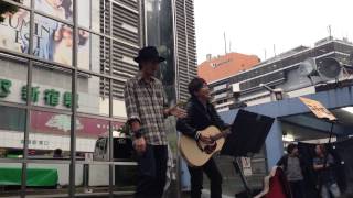 コブクロ - ストリートライブ in 新宿ステーションスクエア(2013.10.22)-「One Song From Two Hearts」