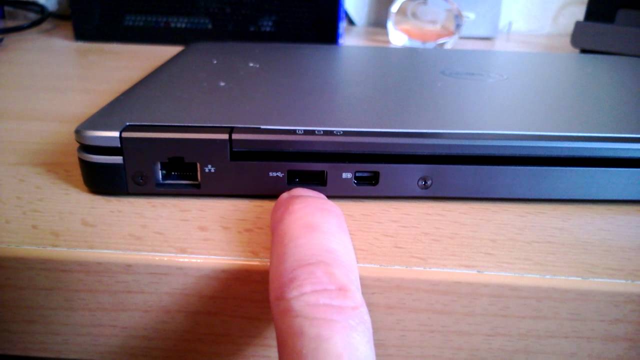 where is microphone on dell laptop