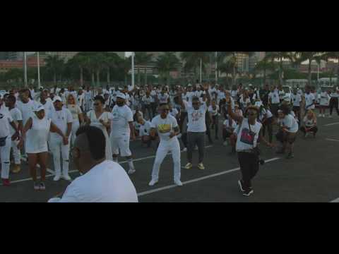Download Dladla Mshunqisi Ft Distruction Boyz & DJ Tira - Pakisha (Official Music Video)
