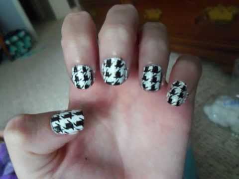 Houndstooth Nails