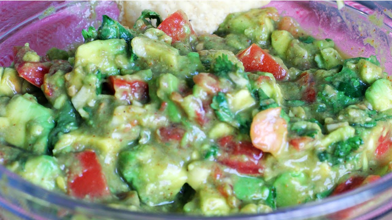 Guacamole Recipe: How to Make Guacamole - YouTube