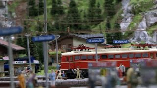 Die Alpen in Österreich und die Modellbahn im Miniatur Wunderland