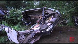 Avellino - Bus precipita da viadotto, 39 morti -immagini diurne 1- (29.07.13)