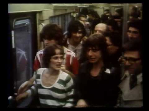 Issu du premier album du groupe Téléphone, sorti le 25 novembre 1977. (P) Pathé-Columbia C066 14506
