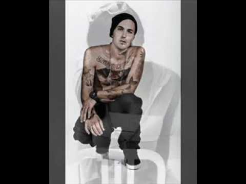 Yelawolf Throw It Up Ft: Gangsta Boo and Eminem - YouTube