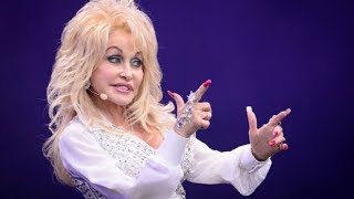 Dolly Parton pulls in the crowds at Glastonbury 2014 - Neil McCormick review