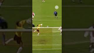 Crespo rises up and… goal 🖤💙?? #Shorts