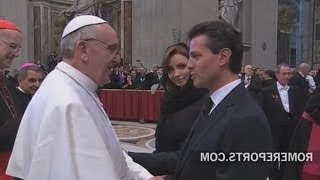 El Papa Francisco No se deja Besar la mano de Angelica Rivera || 13.11.2013