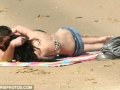 Miley Cyrus And Liam Hemsworth Kissing On The Beach New Photos 