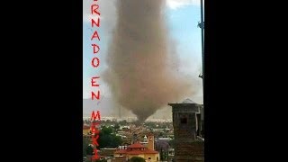 Tornado en Tangancicuaro Michoacan México Debasta la ciudad Marzo 2014