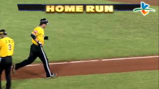 20130924 CPBL 象VS桃猿 6上 火星恰用全壘打告訴球迷他身體還是很好啦，擊出本季第10支全壘打