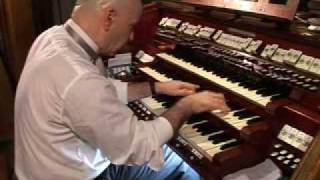 Fenomenálny organista David di Fiore predstaví svoj jubilejný tisíci recitál v Banskej Bystrici