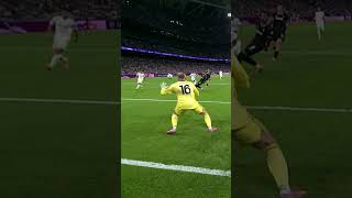 DOUBLE SAVE 🐅? #football #juventus #soccer #championsleague