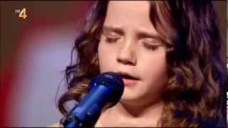 Elle n'a que 9 ans et elle chante comme une diva