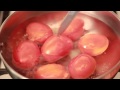 Video Recipe: How To Blanch Tomatoes Video Recipe: How To Blanch Tomatoes