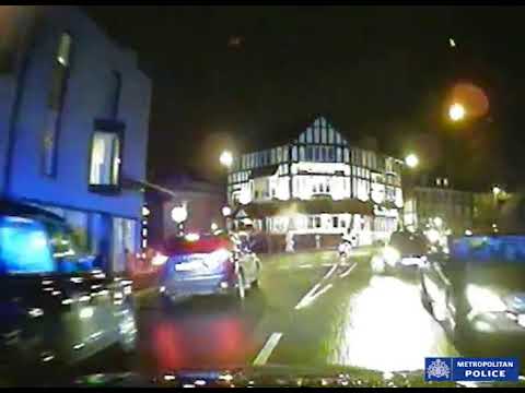 Met Police tactical stop of criminal riding a scooter