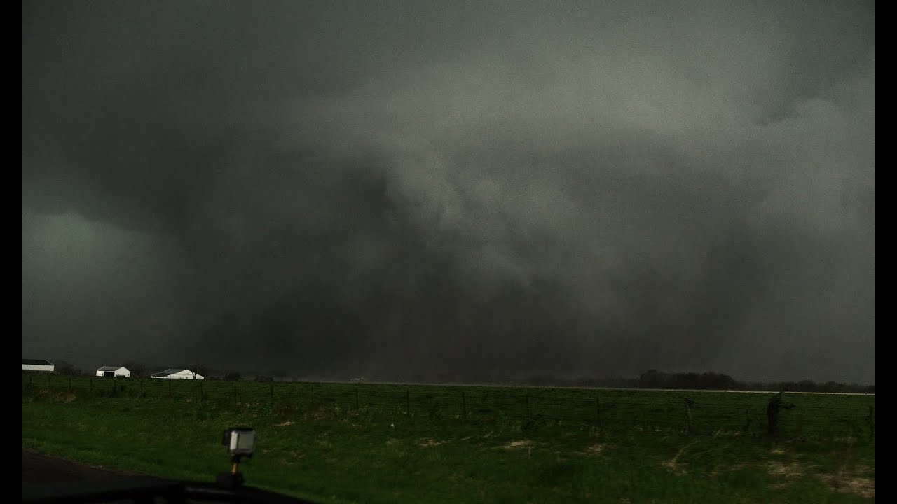 Monster Tornado Touches Down In Missouri! - Youtube