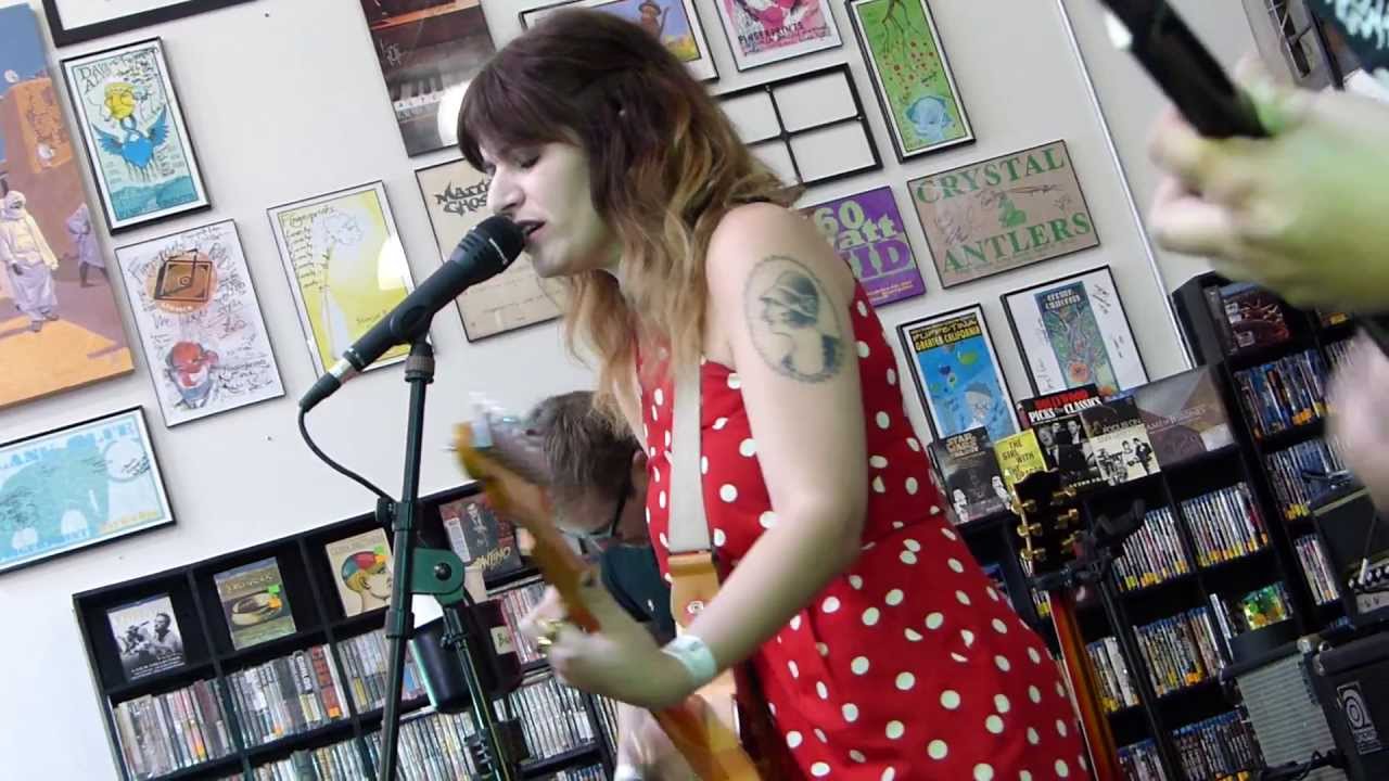 Best Coast - Fear Of My Identity LIVE HD (Record Store Day 2013) Long ...