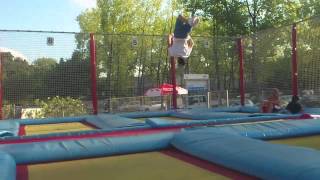 Real Life | Trampolinspringen Like a BOOZZ :D | Shut Up!