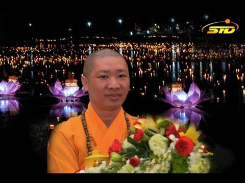 Cúng Dường Đèn Hoa Lên Đức Phật